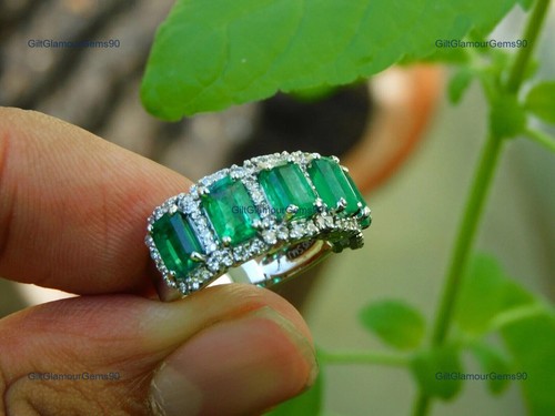 Natural green emerald - 3.46,