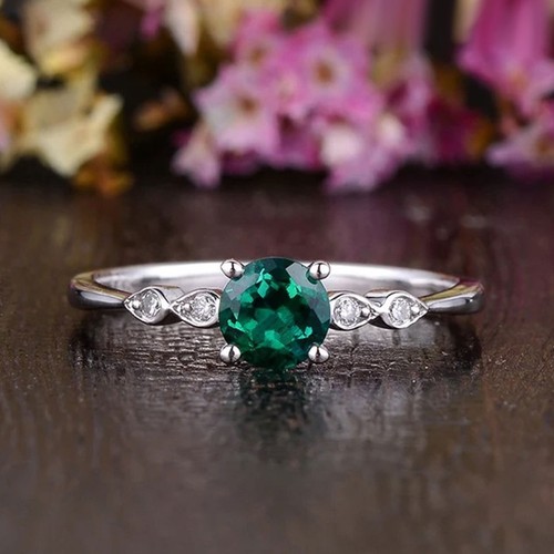 Round cut green - round,