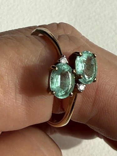 9ct gold emerald diamond - &,