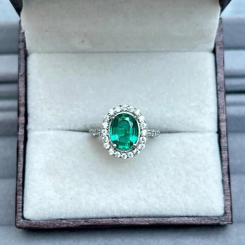 70ct oval cut natural - 3.70ct,