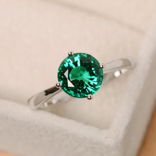 Round green diamond - ct,