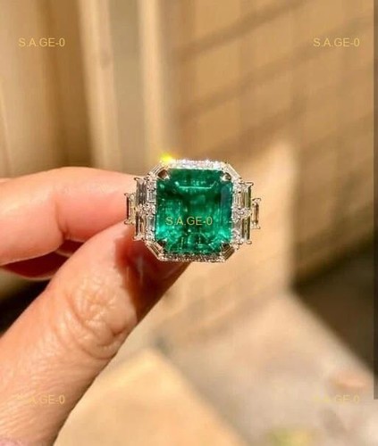 Emerald cut green - 4.17,