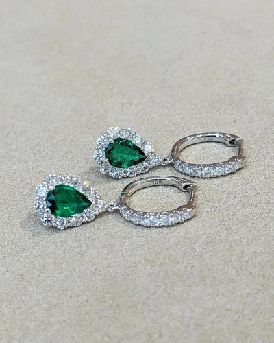 00ct pear cut natural - pear, green
