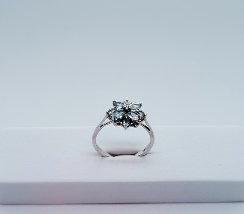 Platinum silver green - on,