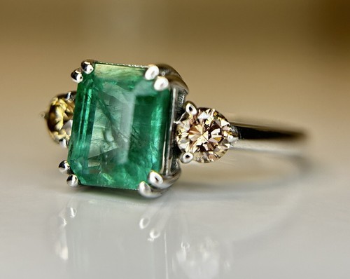 Beautiful natural emerald 41 - emerald, 2.41