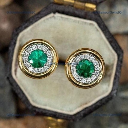 Natural green emerald - ct,