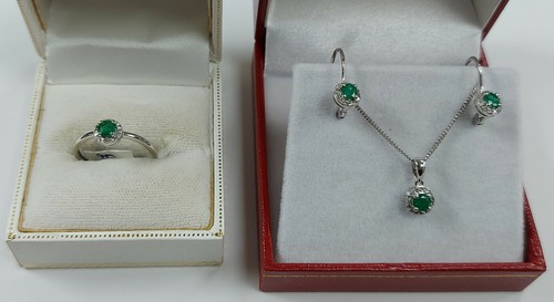 Emerald diamond cluster - &,