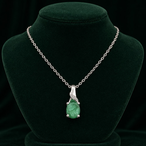 Natural emerald oval - natural,