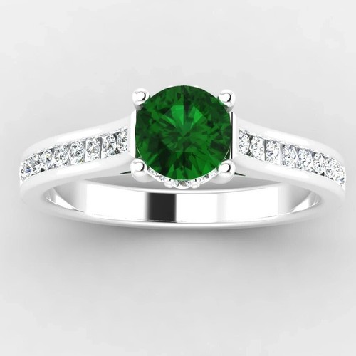 Natural emerald - 1.04,