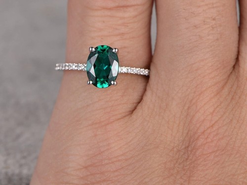 Oval cut emerald - 2.00,